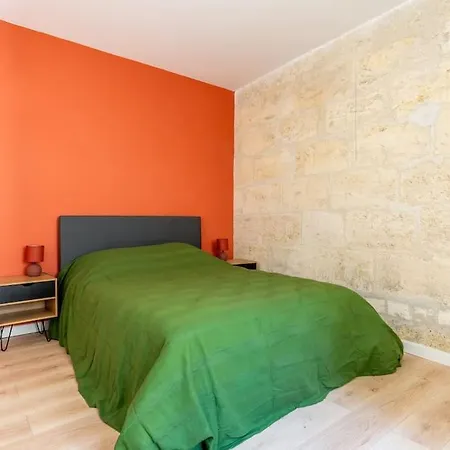 Grand Avec Terrasse / Vieux-lormont Apartmán Lormont