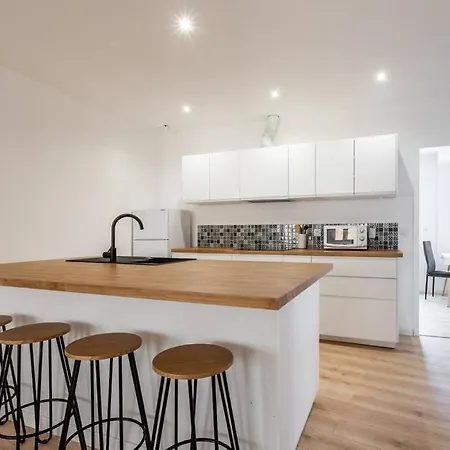 Apartmán Grand Avec Terrasse / Vieux-lormont Lormont